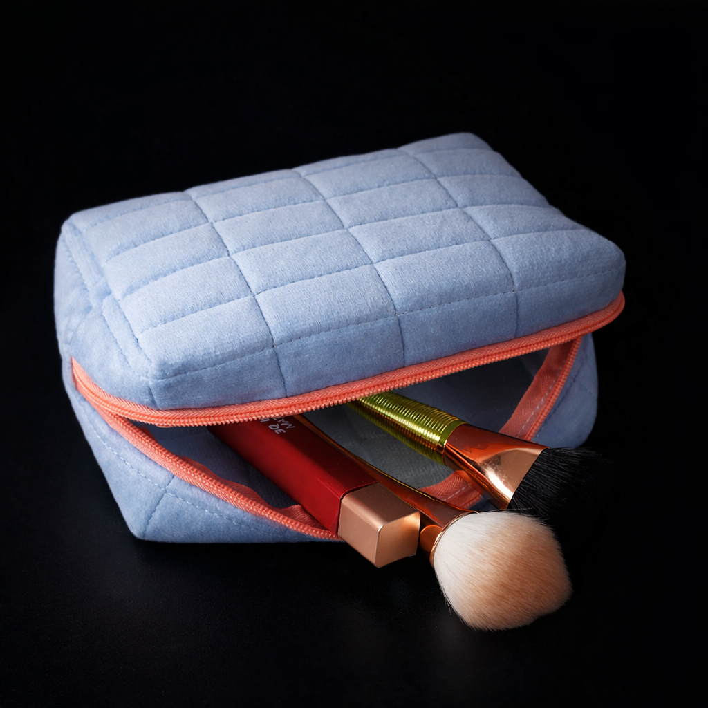 Makeup bag, pillow storage, high-end sense, large-capacity storage bag