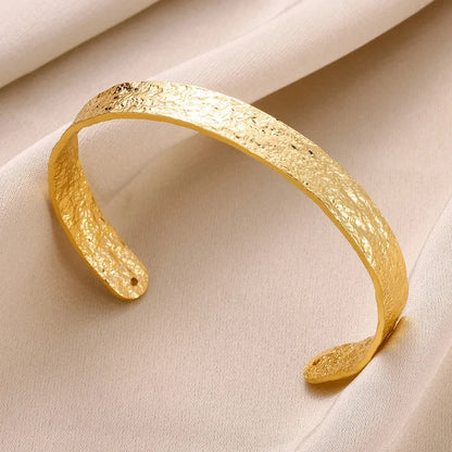 Classic Gold Color Wrinkle Texture Bangle Bracelet For Women Exquisite Cuff Bracelet Stainless Steel Hand Ornament Punk Jewelry